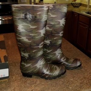 Kamik rain boot